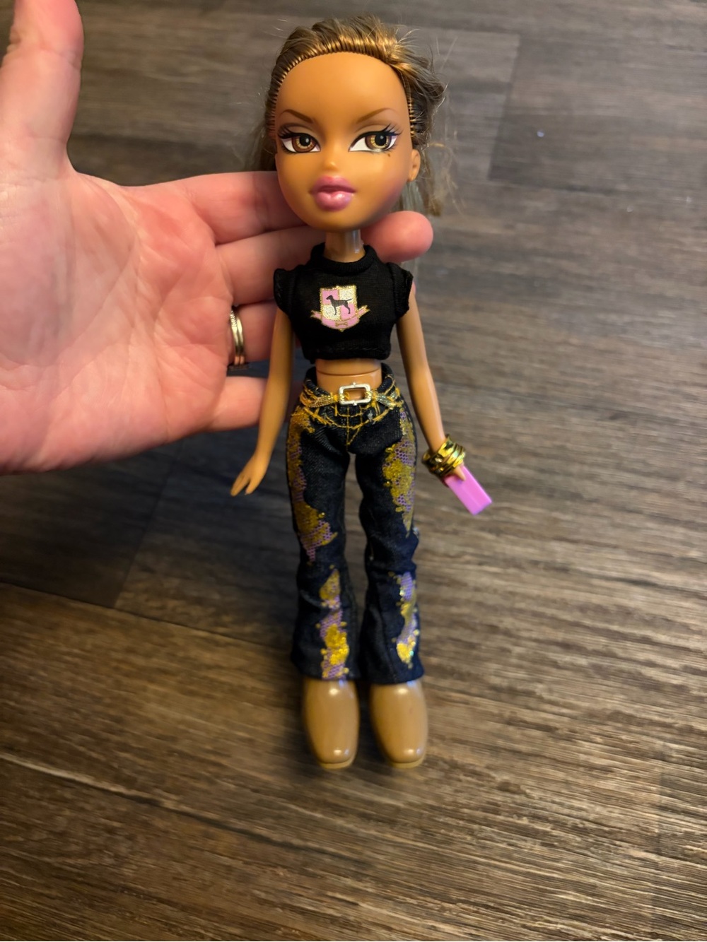 Bratz Walking Yasmin Doll 2007 With Original Outfit No Coat Or Dog
